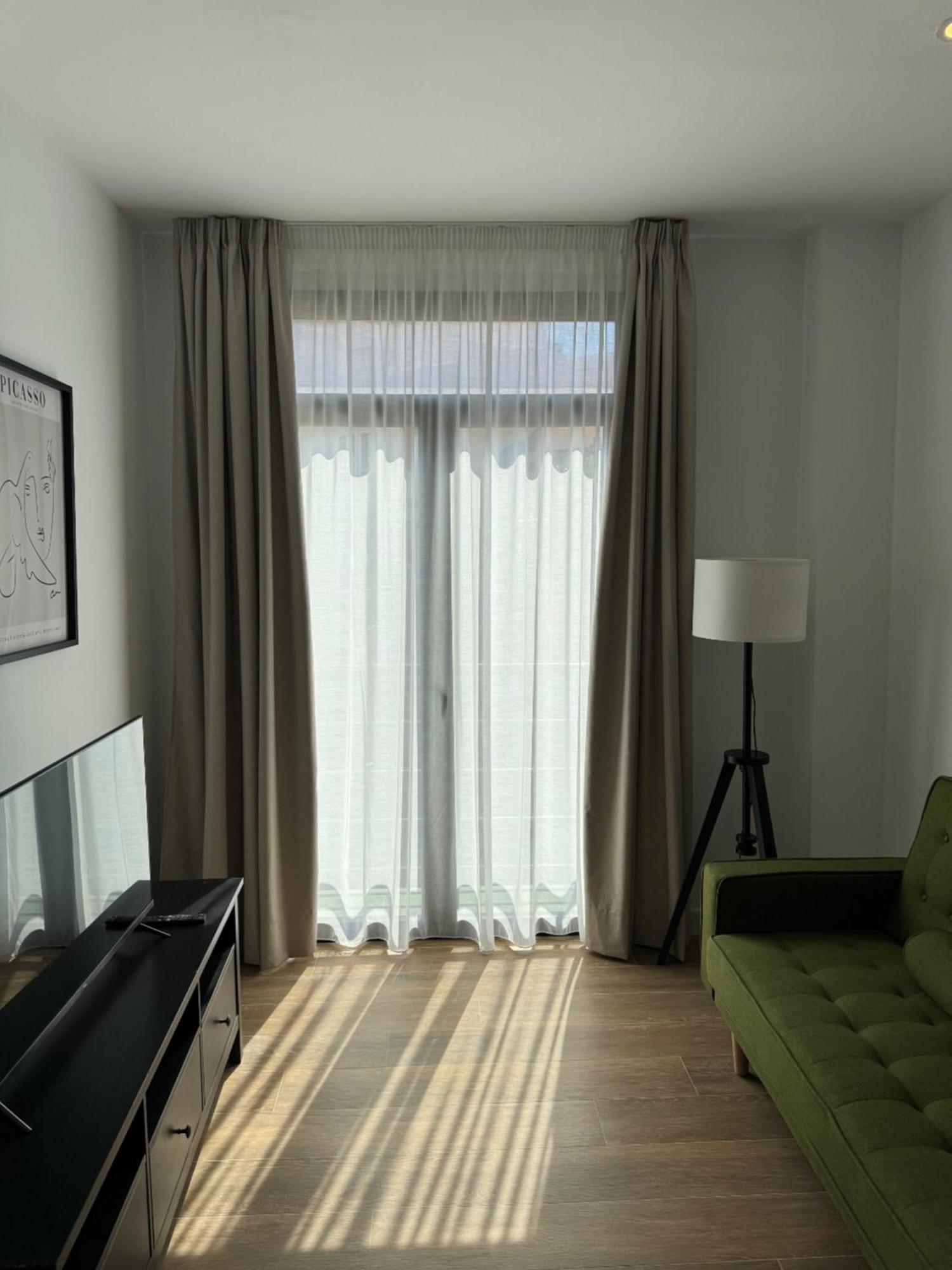 Plaza Victoria Apartments マラガ エクステリア 写真